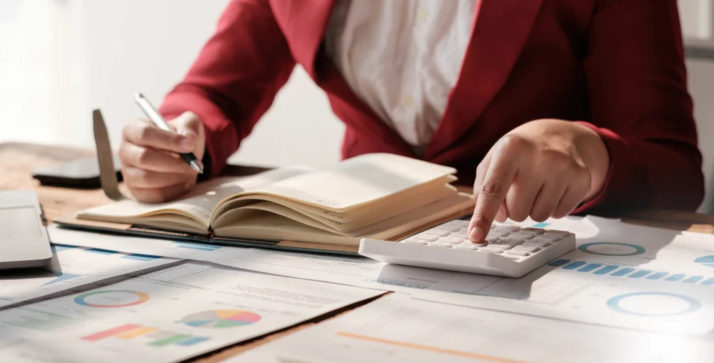 gastos socios sociedad - Implicaciones contables y tributarias cuando los socios asumen gastos por cuenta de la sociedad