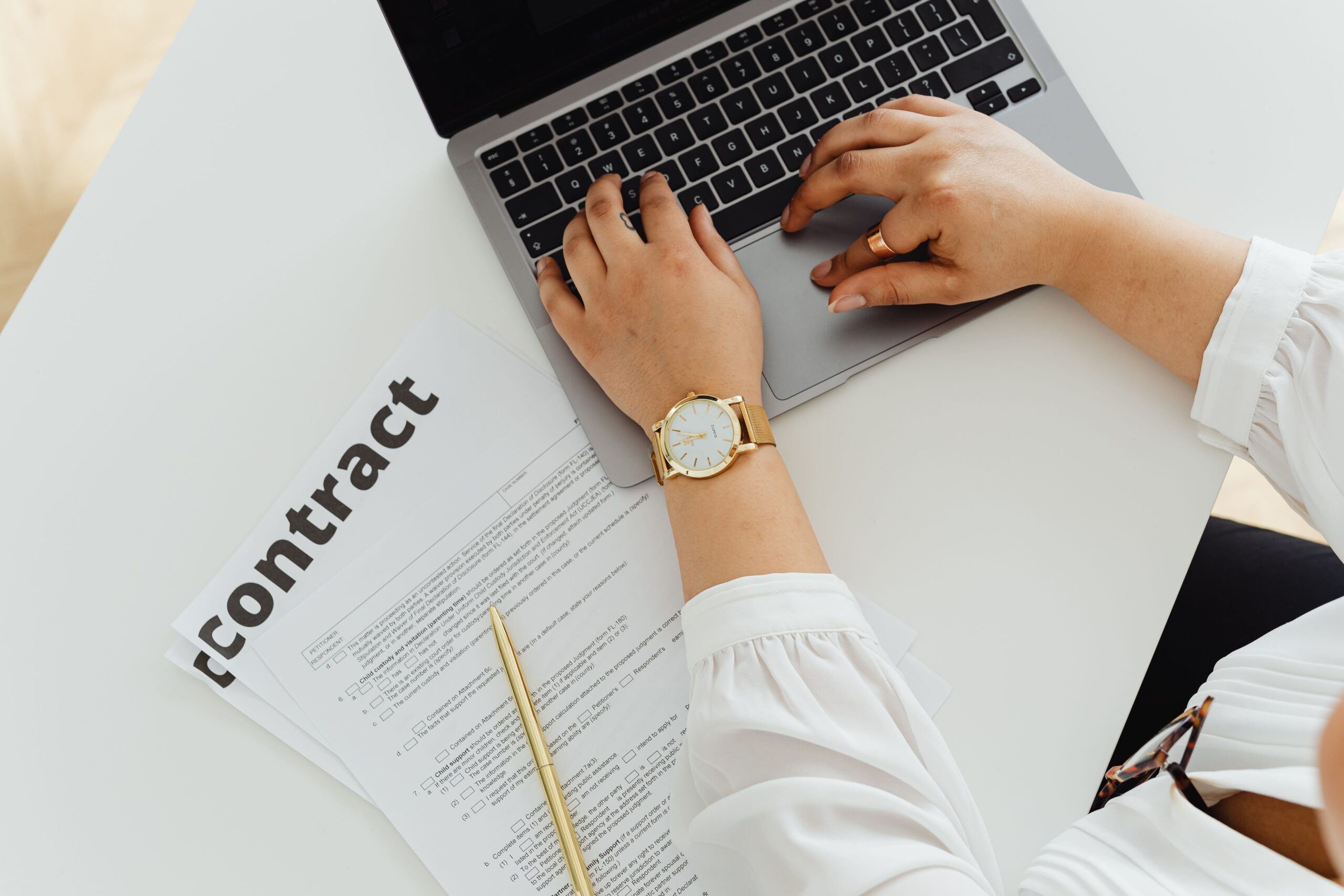 Imagen relacionada con Guía práctica para montar tu asesoría fiscal y laboral: requisitos, formación y estrategia de negocio